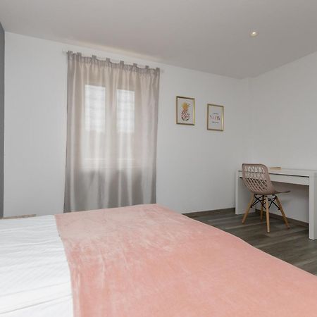 Villa Viscum In Central Istria For 8 Persons With Large Garden - Pet Friendly Pazin Exterior photo